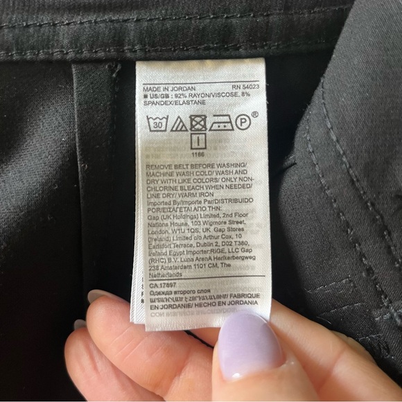 NWOT Banana Republic Slim-Fit Drapey Twill Utility Cargo Pant Black size 4 - Picture 10 of 10